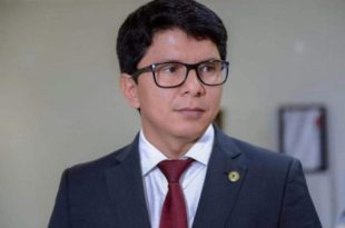 Na disputa pelo governo,  Jenilson Leite empata com Mara Rocha e Petecão; deputado tem a menor rejeição, segundo a pesquisa Fieac/Perfil