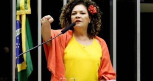Perpétua desafia Gladson a dizer quem são os parlamentares que enviaram 50 milhões para outros estados