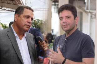 Rocha diz que não são suas denúncias que atrapalham o governo e sim os corruptos que querem embolsar dinheiro público