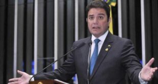 TCE garante: Gladson pode conceder abono para todos da Educação sem reduzir o dos professores