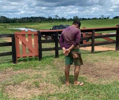 Homem agride e ameaça a namorada do pai e chega a matar um cão de estimação da mulher