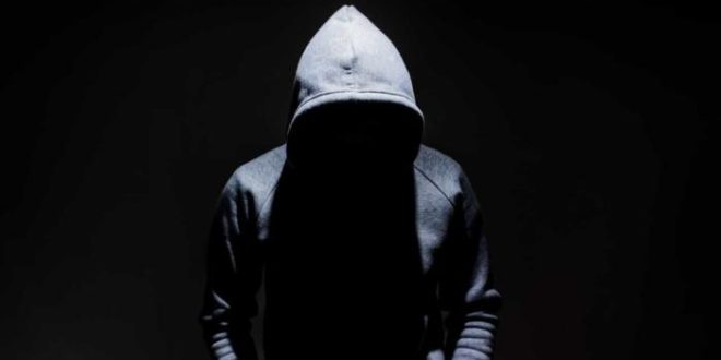 Adolescente de 14 anos é condenado por terrorismo no Reino Unido