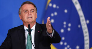 Bolsonaro minimiza o número de mortes de crianças por Covid, critica Lula e fala em zerar imposto
