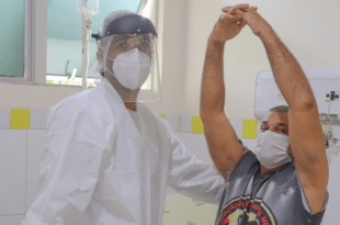Centro de Reabilitação e Fisioterapia da Fundhacre: por falta de equipamentos, profissionais trabalham com aparelhos artesanais feitos a partir de reciclagem