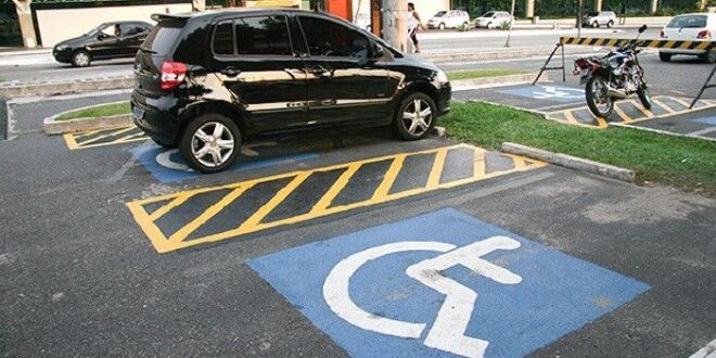 Comissão rejeita mudança em regra de estacionamento para pessoas com deficiência
