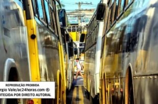 Corregedoria vai recolher imagens para investigar PMs beijoqueiros
