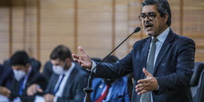 Edvaldo Magalhães comemora sanção de emenda que destina R$ 6 milhões do Orçamento para as culturas do café e do açaí
