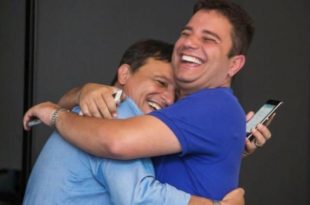 Gladson pode deixar de ser candidato a reeleição para ser cabo eleitoral de Márcio Bittar na disputa pelo governo