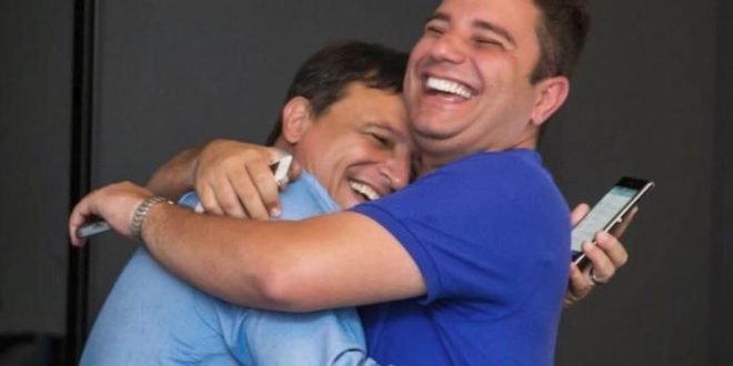 Gladson pode deixar de ser candidato a reeleição para ser cabo eleitoral de Márcio Bittar na disputa pelo governo
