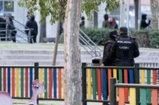 Homem vende a filha por dois saquinhos de cocaína
