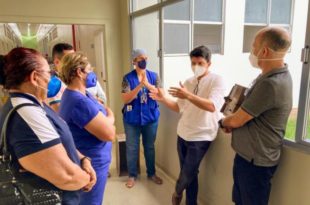 Jenilson Leite visita fundação hospitalar para conversar com os servidores: “É preciso valorizar nossos profissionais”