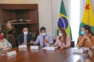 A principal estratégia para enfrentar a nova onda de covid-19 é fazer mutirões de vacinação e aumentar o número de vacinados, diz Jenilson