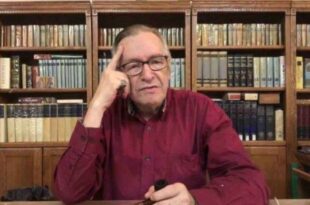 Olavo de Carvalho morre aos 74 anos