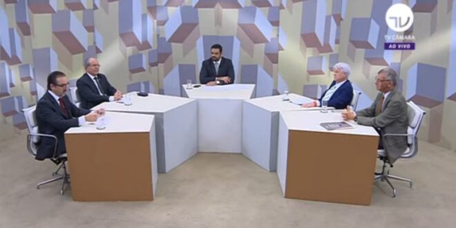 Projeto isenta emissoras de rádio e TV do Legislativo e do Judiciário de tributos de telecomunicações