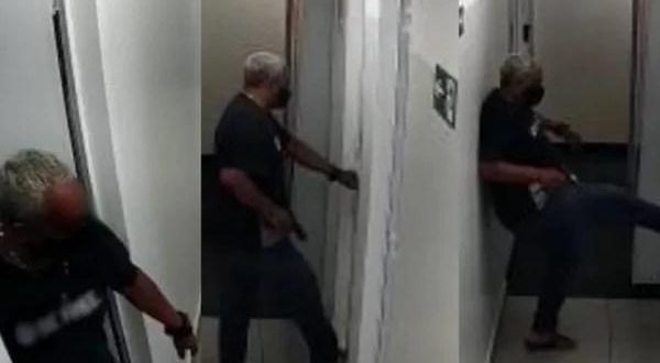 Policial aposentado armado “caça” ex-mulher no serviço após divórcio