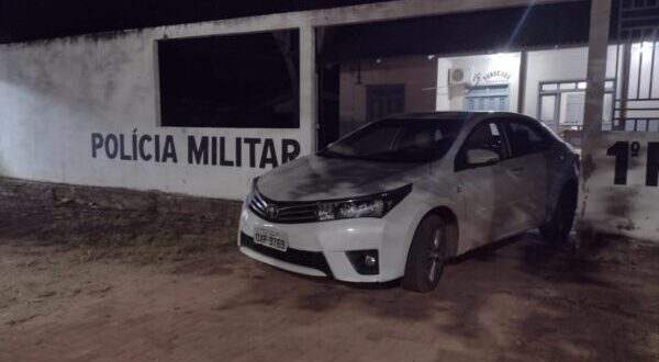 Casal é preso em flagrante ao tentar levar carro roubado para a fronteira com a Bolívia