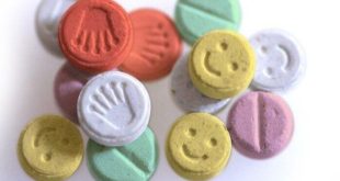 Dupla é condenada por enviar mais de 1000 pílulas de ecstasy pelos Correios, em Rio Branco