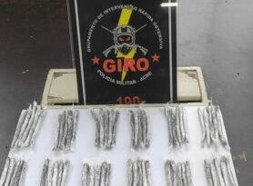 Jovem é presa com com 60 barras de maconha em bairro de Rio Branco