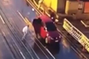 Vídeo: veja o momento em que detento é metralhado na saída da cadeia