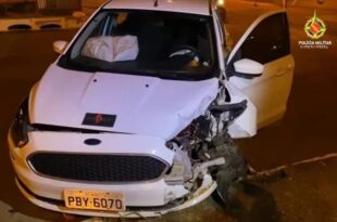 Homem invade casa, faz família refém, atira em PMs e é morto