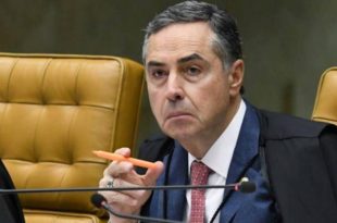 Barroso afirma que Bolsonaro auxiliou 'milícias digitais' ao vazar inquérito