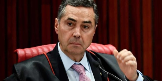 Barroso se declara suspeito para julgar processo trabalhista contra Petrobras