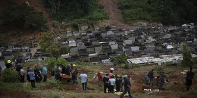 Bombeiros concluem busca por 93 desaparecidos nas enchentes de Petrópolis