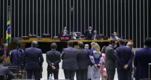 Câmara aprova proposta que limita a busca e apreensão em escritórios de advocacia