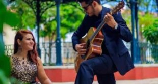 Cantora que deu à luz internada com Covid-19 em Manaus completa 400 dias