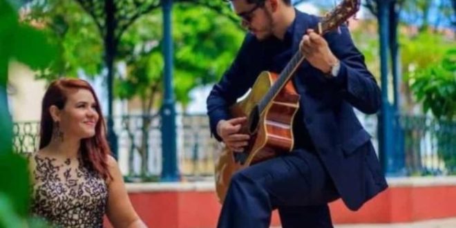 Cantora que deu à luz internada com Covid-19 em Manaus completa 400 dias