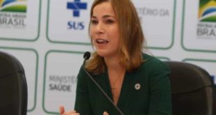 'Capitã cloroquina' deixa Saúde e recebe cargo no Ministério do Trabalho
