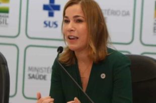 'Capitã cloroquina' deixa Saúde e recebe cargo no Ministério do Trabalho