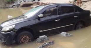 Casal é achado morto dentro de carro; suspeita é intoxicação por gás