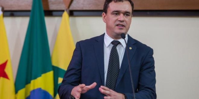 Daniel Zen diz que Gladson não realiza, apenas renova intenções