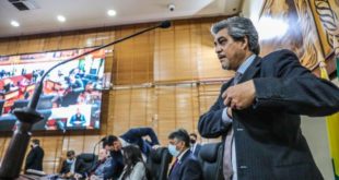 Edvaldo quer audiência para discutir a situação dos professores concursados, que aguardam convocação