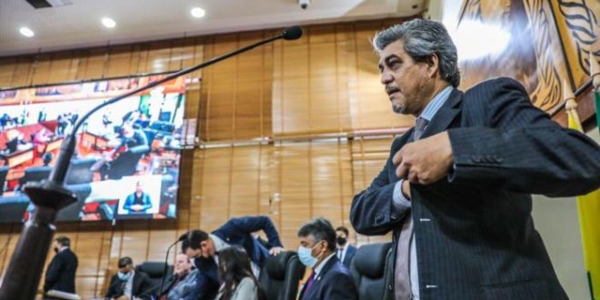 Edvaldo quer audiência para discutir a situação dos professores concursados, que aguardam convocação