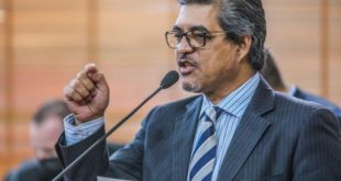 Edvaldo Magalhães diz que luta dos professores concursados que aguardam convocação é justa e oportuna