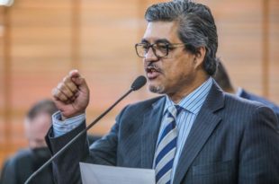 Edvaldo Magalhães diz que luta dos professores concursados que aguardam convocação é justa e oportuna