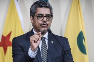 "Existe uma crise jurídica e política que apesar de não mencionada na mensagem governamental, não deixa de existir", diz Edvaldo Magalhães referindo-se à Operação Ptolomeu