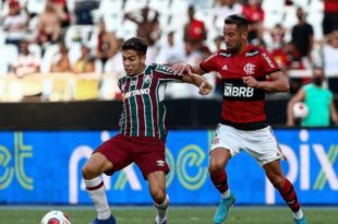 Fluminense marca no fim e vence Flamengo em clássico de muita confusão