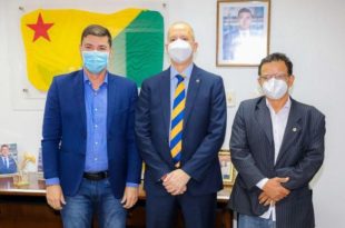 Gonzaga e Nicolau recebem Danilo Lovisaro e pactuam parcerias entre ALEAC e MP
