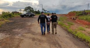 Jovem de 18 anos é preso em flagrante por tráfico de drogas na BR-317