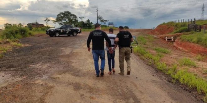 Jovem de 18 anos é preso em flagrante por tráfico de drogas na BR-317