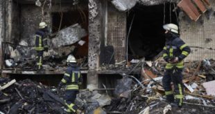 Kiev pede que moradores ataquem invasores com coquetéis molotov