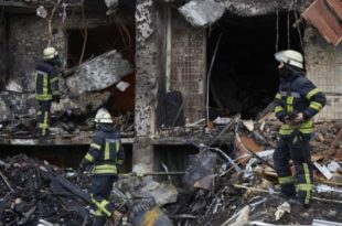 Kiev pede que moradores ataquem invasores com coquetéis molotov