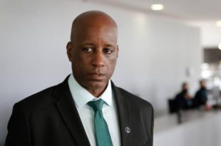 Mendes diz que conduta de Sérgio Camargo é 'incompatível com função pública'