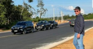 Obra de duplicação da via de acesso ao aeroporto de Cruzeiro do Sul deixa Igarapé Preto cheio de lama