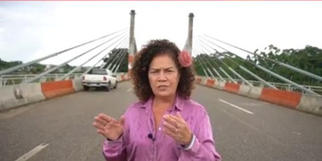Perpétua denuncia cobrança de propina em travessia sobre a ponte da Integração entre Acre e Peru
