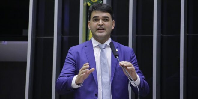 Proposta repassa parte do Imposto de Renda retido na fonte a estados, DF e municípios