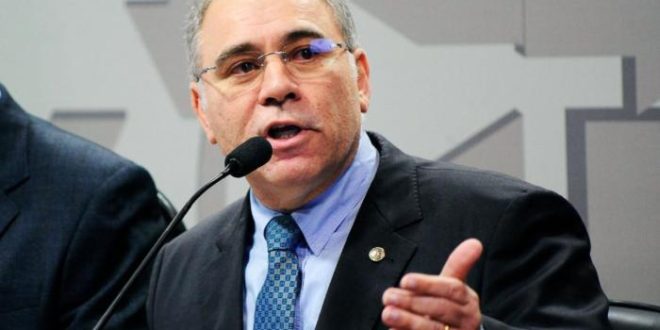 Queiroga esfria candidatura, e filho de ministro deve concorrer à Câmara